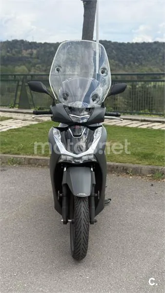Honda SH125i – Vista 6