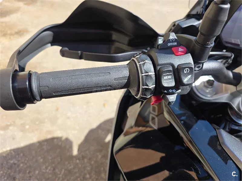 BMW F 900 XR – Vista 7