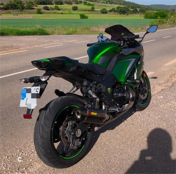 Kawasaki Z 1000 SX – Vista 3