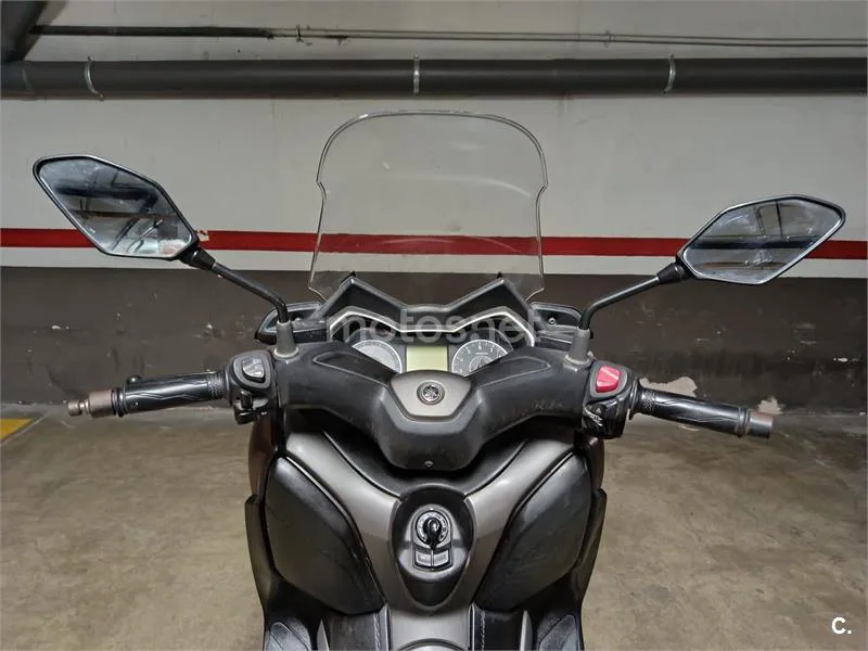 Yamaha XMAX 300 – Vista 6
