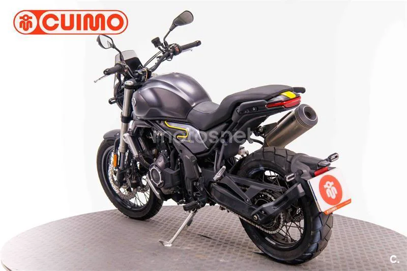 Voge 525 ACX – Vista 6