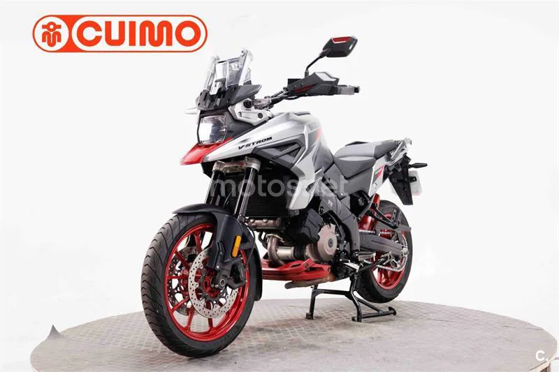 Suzuki V-Strom 1050 – Vista 9