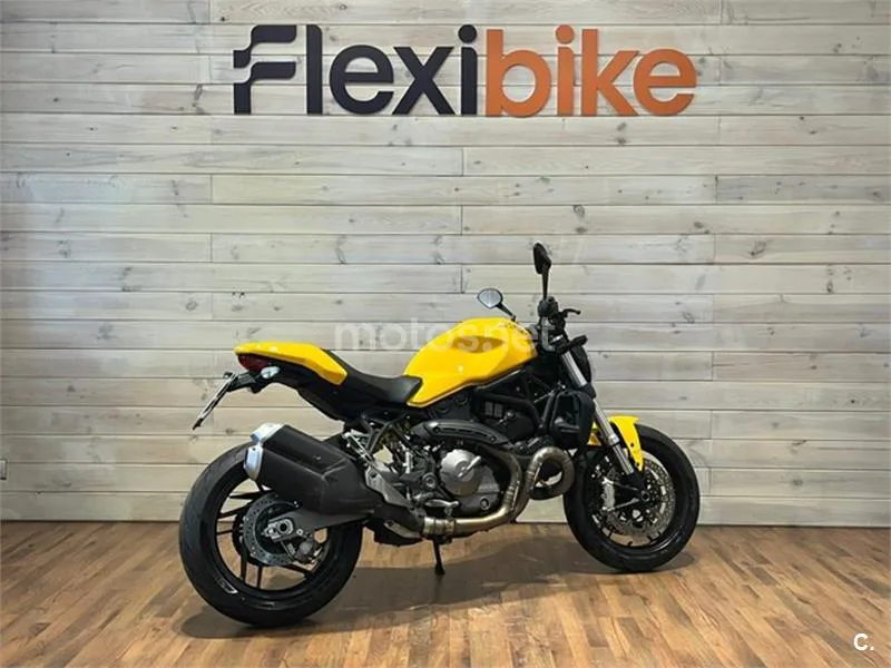 Ducati Monster 821 – Vista 4