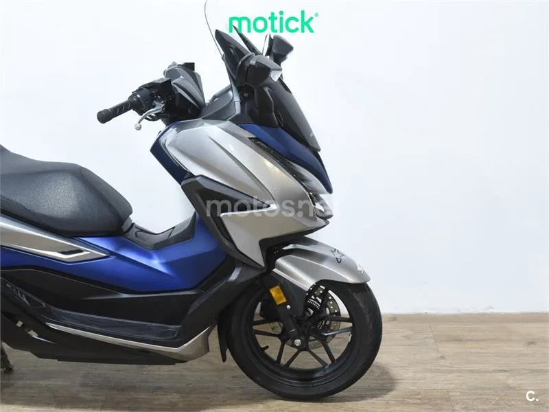 Honda Forza 125 – Vista 4