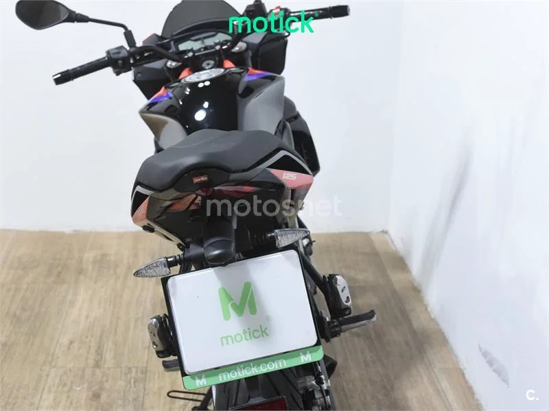 Aprilia Tuono 125 – Vista 6