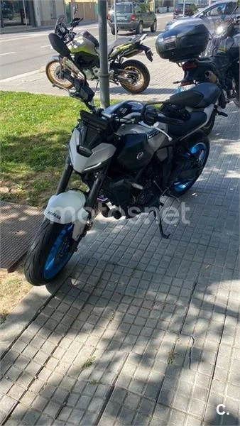 Yamaha MT-07 – Vista 3