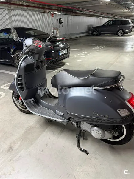 Vespa GTS 300 ie Super – Vista 2