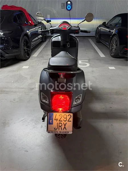 Vespa GTS 300 ie Super – Vista 4