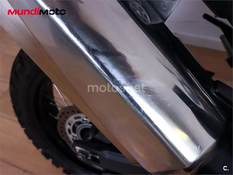 Honda CRF 1000L Africa Twin – Vista 13
