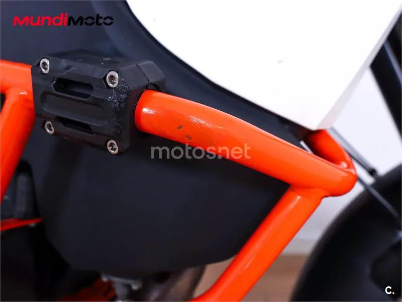 KTM 1090 Adventure – Vista 17