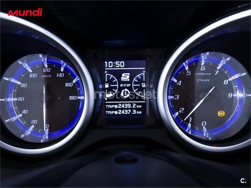 Yamaha TMAX 530 – Vista 12