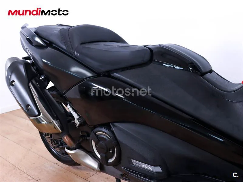 Yamaha TMAX 530 – Vista 21