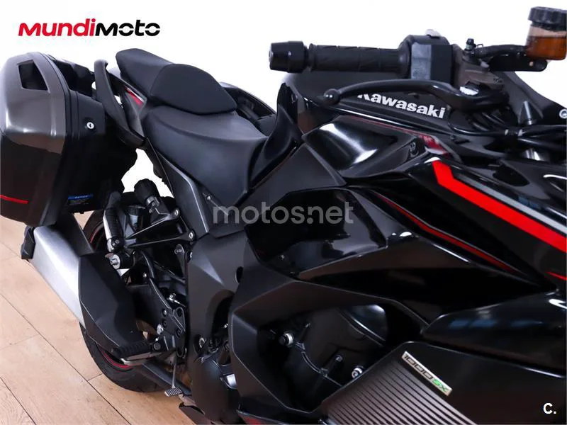 Kawasaki Ninja 1000 SX – Vista 19