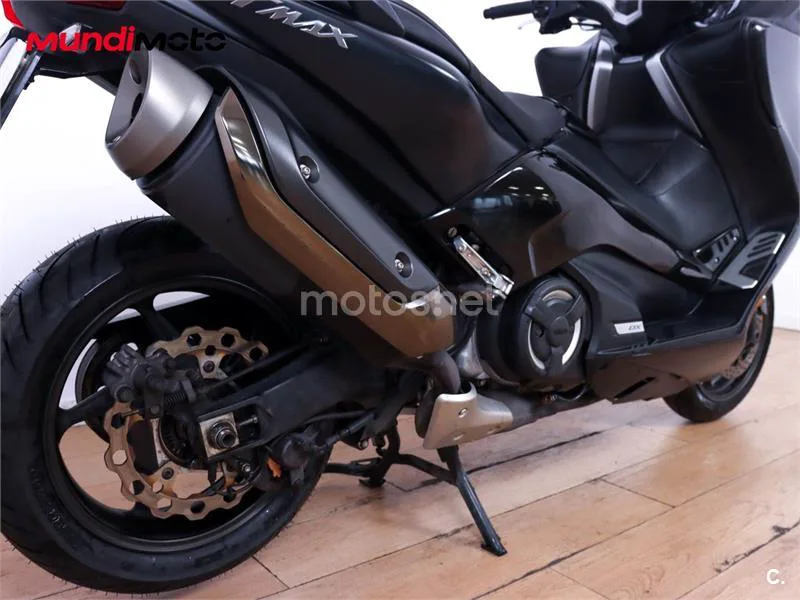 Yamaha TMAX 530 – Vista 4