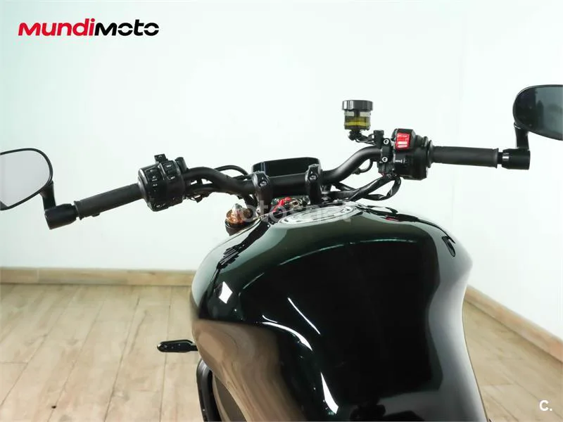 Yamaha XSR 900 – Vista 11