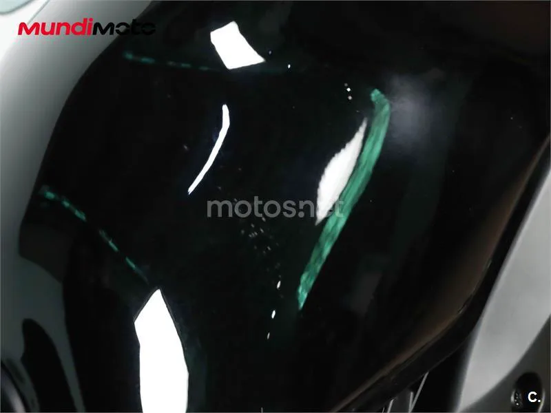 Yamaha XSR 900 – Vista 14