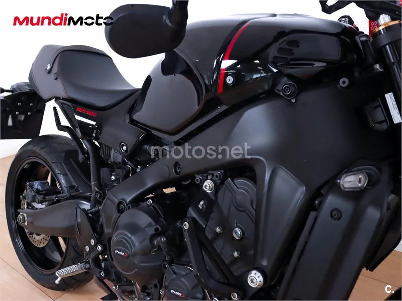 Yamaha XSR 900 – Vista 19