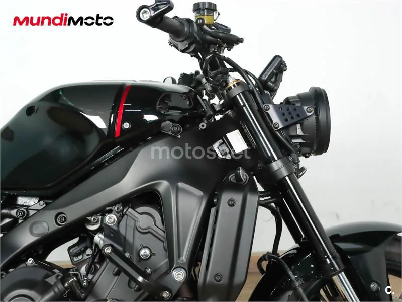 Yamaha XSR 900 – Vista 20