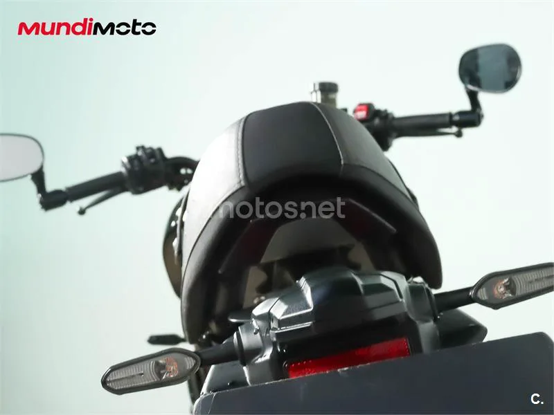 Yamaha XSR 900 – Vista 9