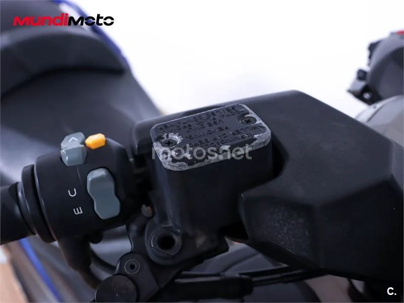 Kymco AK 550 – Vista 19