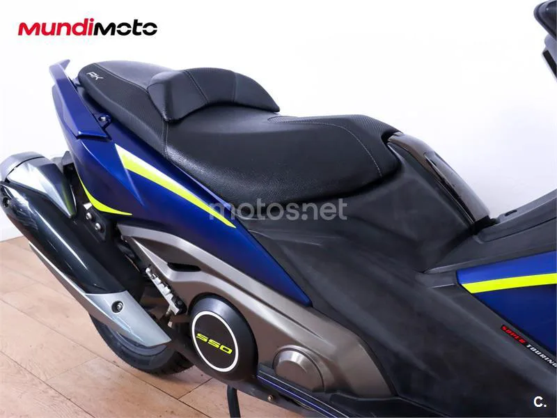 Kymco AK 550 – Vista 26