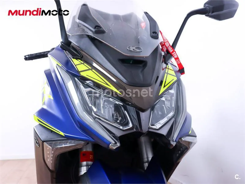 Kymco AK 550 – Vista 5