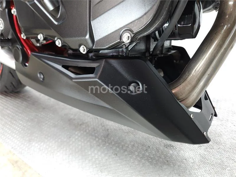 Honda CB 750 Hornet – Vista 20