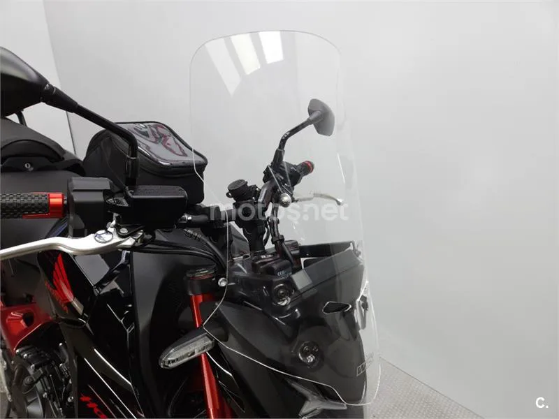 Honda CB 750 Hornet – Vista 21