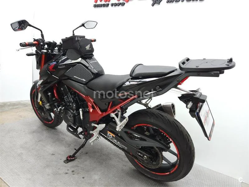 Honda CB 750 Hornet – Vista 27