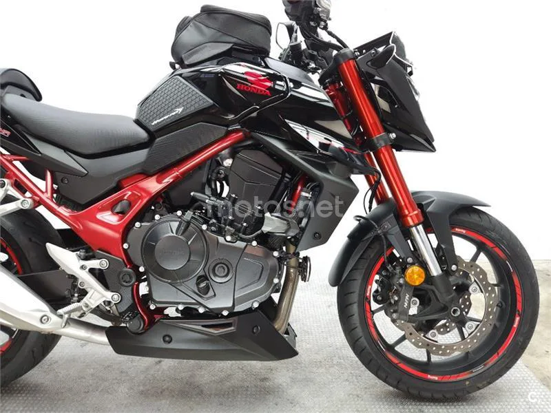 Honda CB 750 Hornet – Vista 6