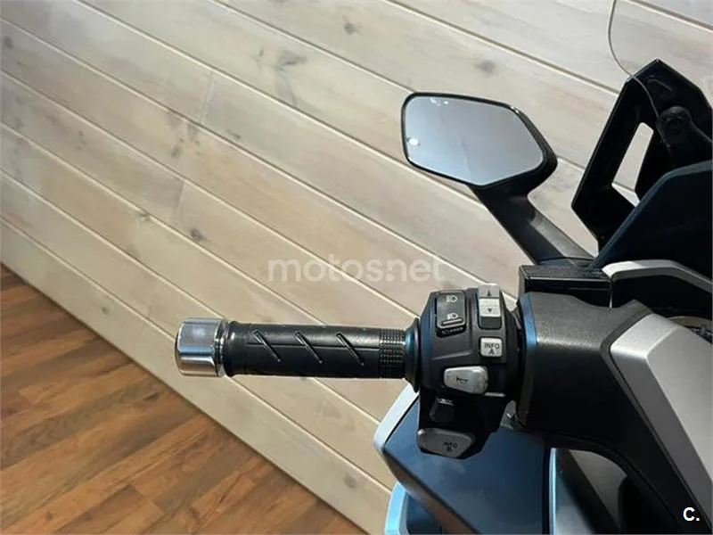 Honda Forza 350 – Vista 11
