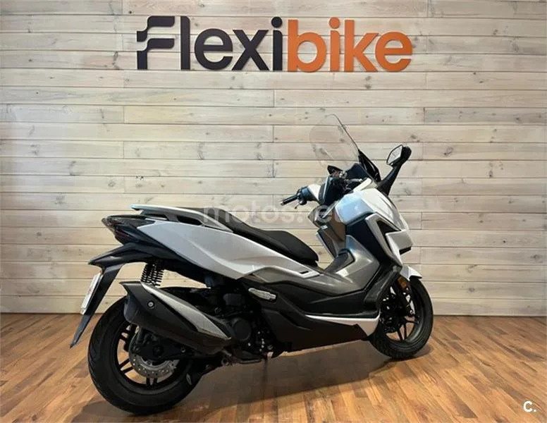 Honda Forza 350 – Vista 4