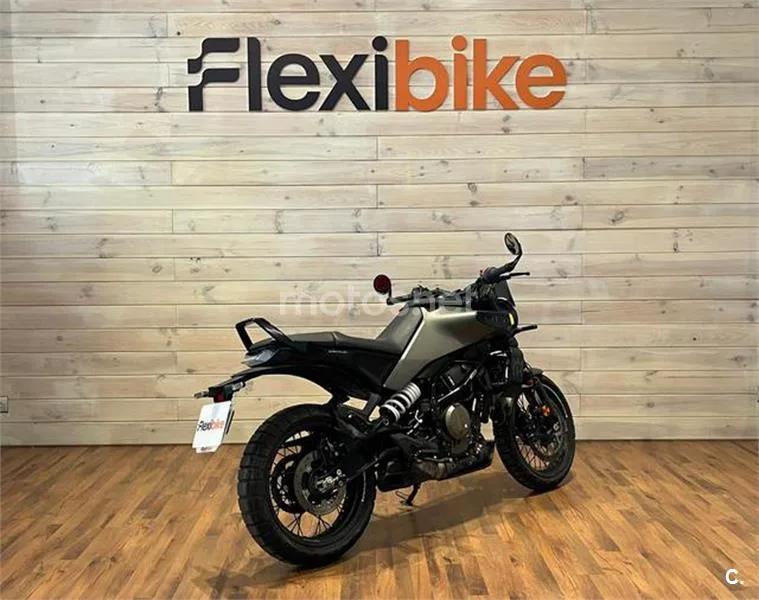 Husqvarna Svartpilen 401 – Vista 4