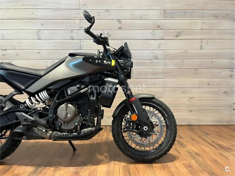 Husqvarna Svartpilen 401 – Vista 8