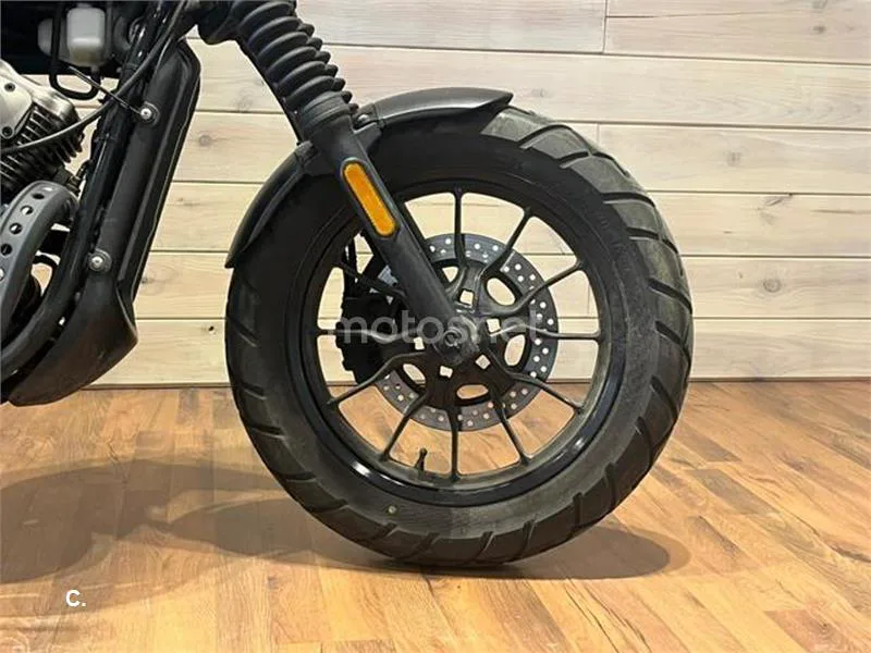 Hyosung Aquila GV 125 S – Vista 11
