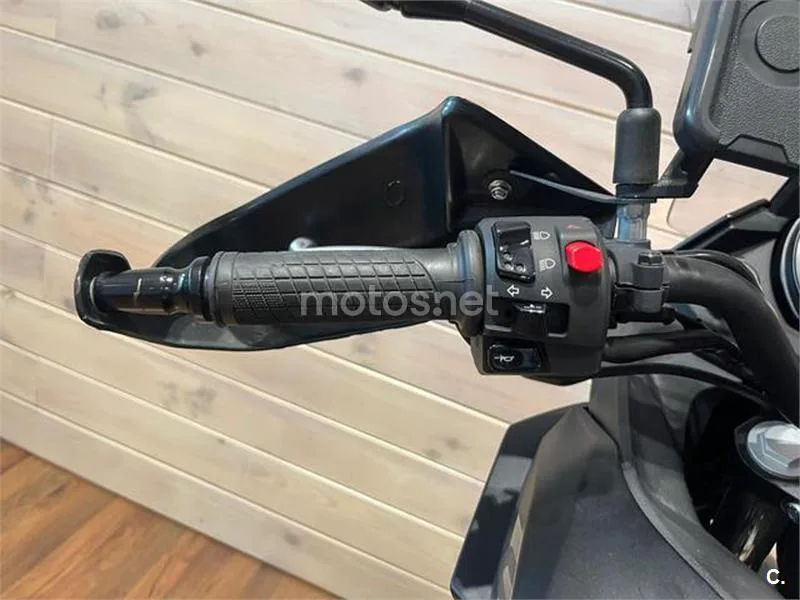 Kawasaki Versys-X 300 – Vista 12