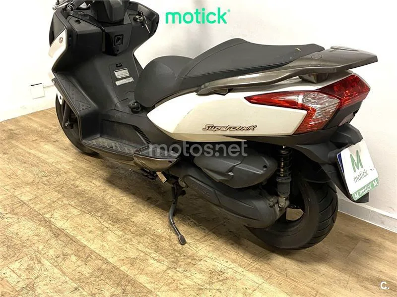 Kymco Super Dink 125 – Vista 8