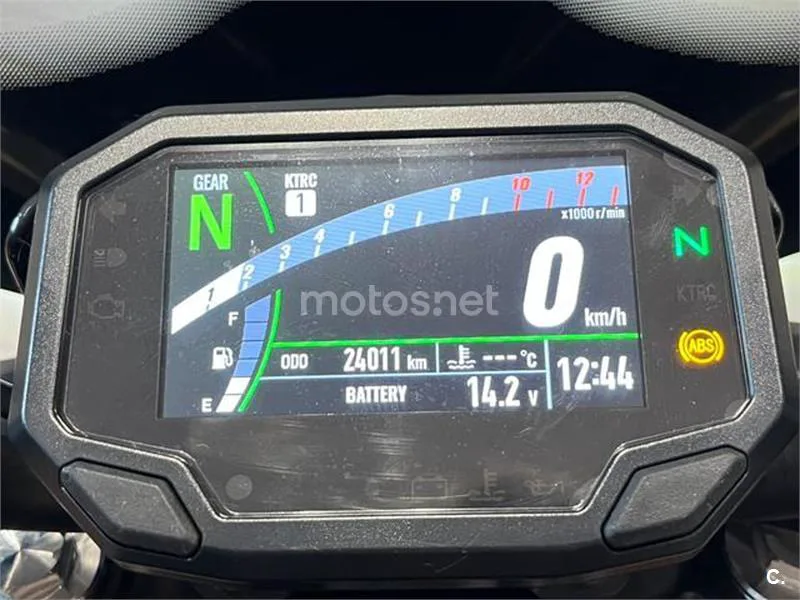 Kawasaki Z650 – Vista 15