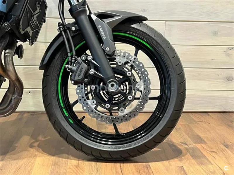Kawasaki Z650 – Vista 9