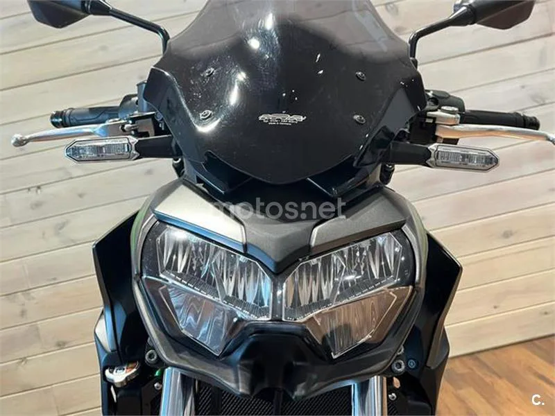 Kawasaki Z650 – Vista 10