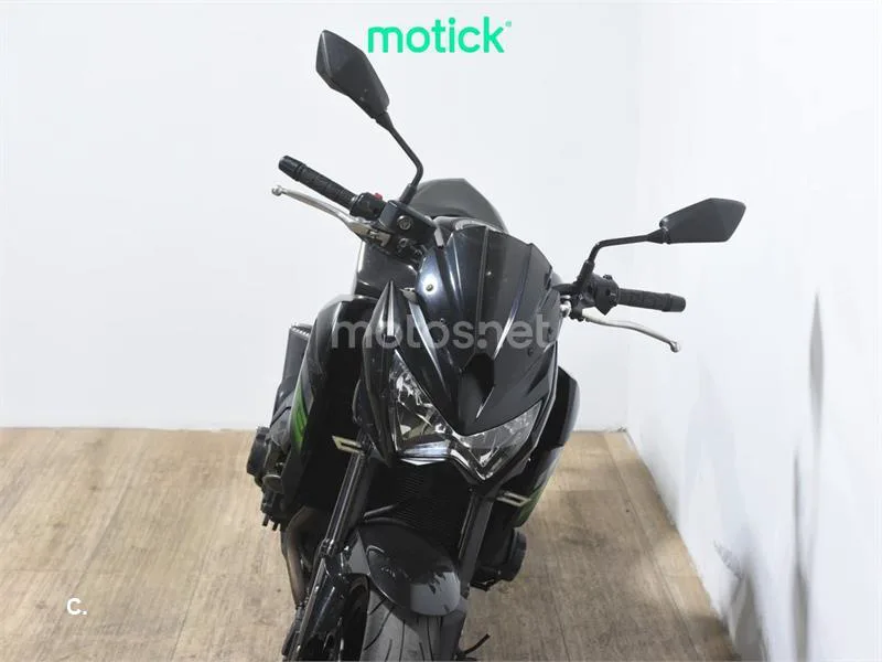 Kawasaki Z800 – Vista 11