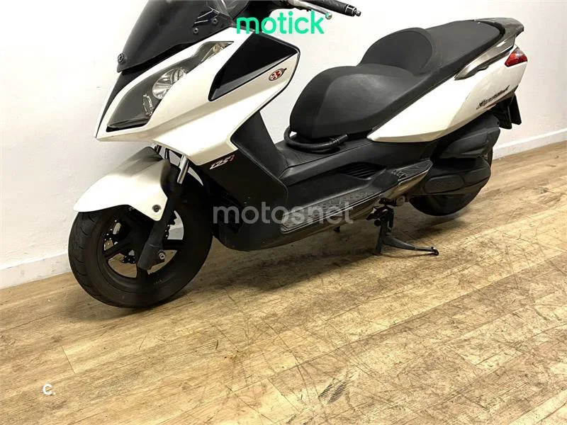 Kymco Super Dink 125 – Vista 11