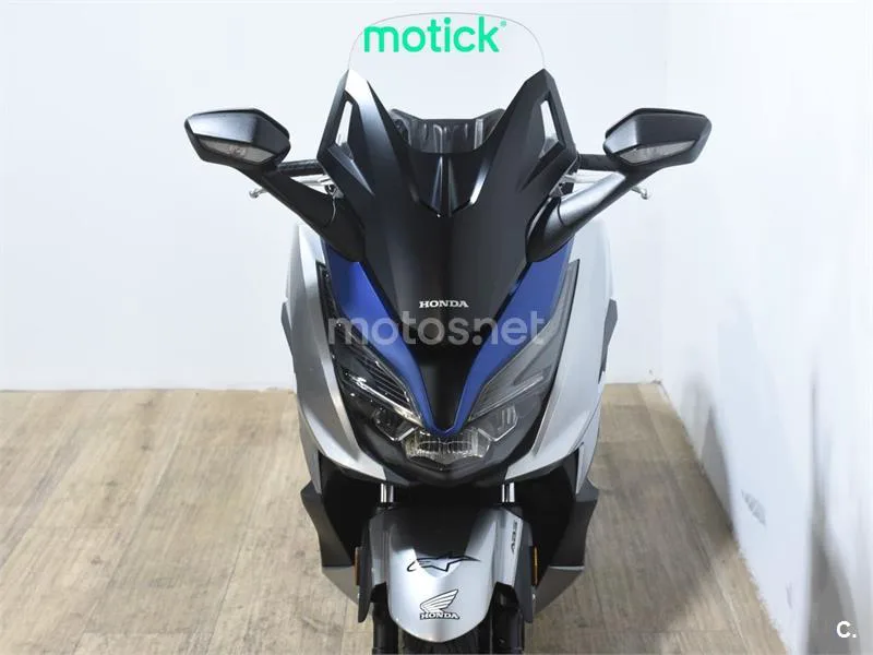 Honda Forza 125 – Vista 11
