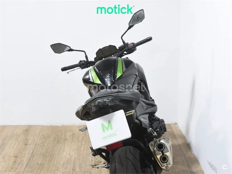 Kawasaki Z800 – Vista 6