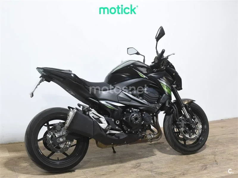 Kawasaki Z800 – Vista 10