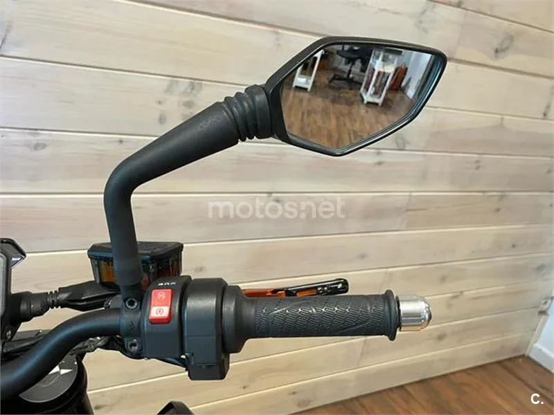 KTM 790 – Vista 15