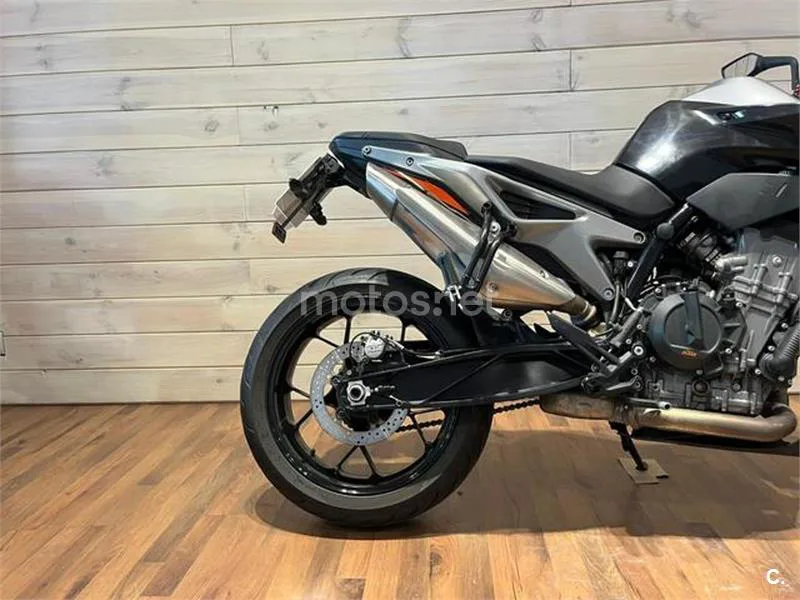 KTM 790 – Vista 7