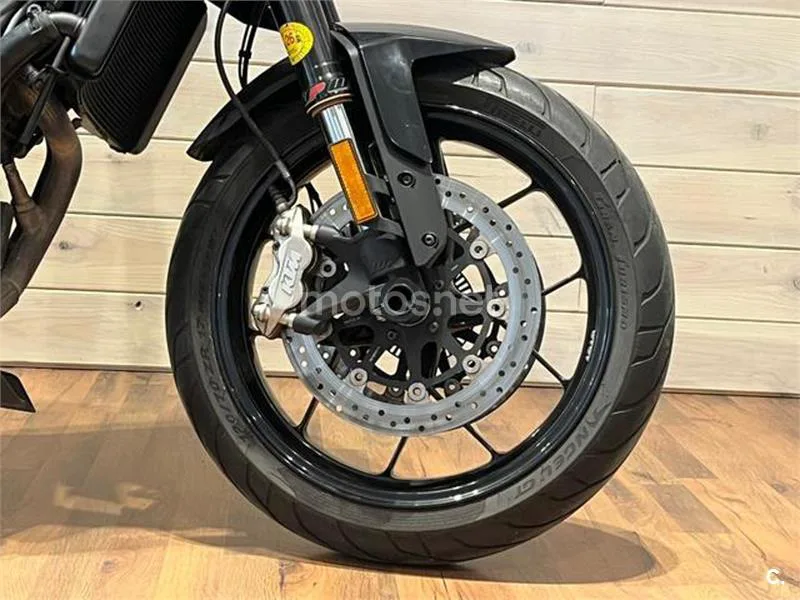 KTM 790 – Vista 9