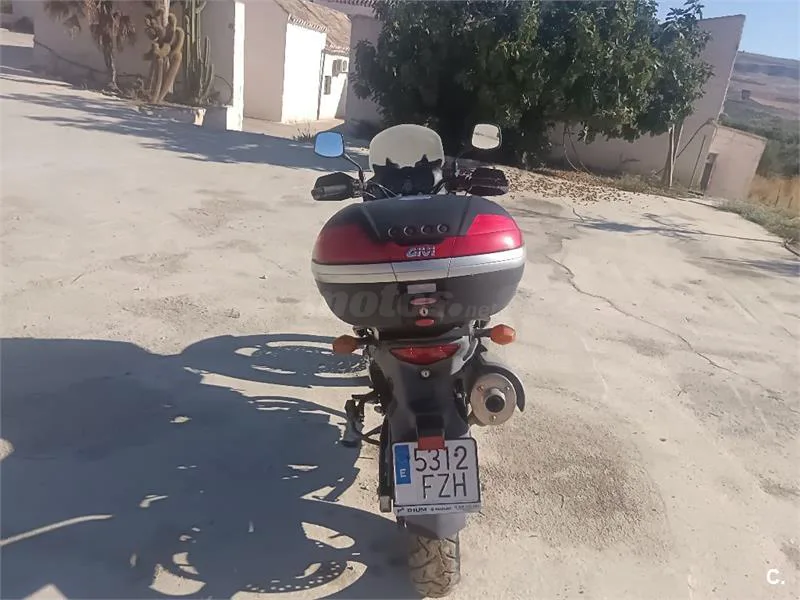 Suzuki V-Strom 650 – Vista 4