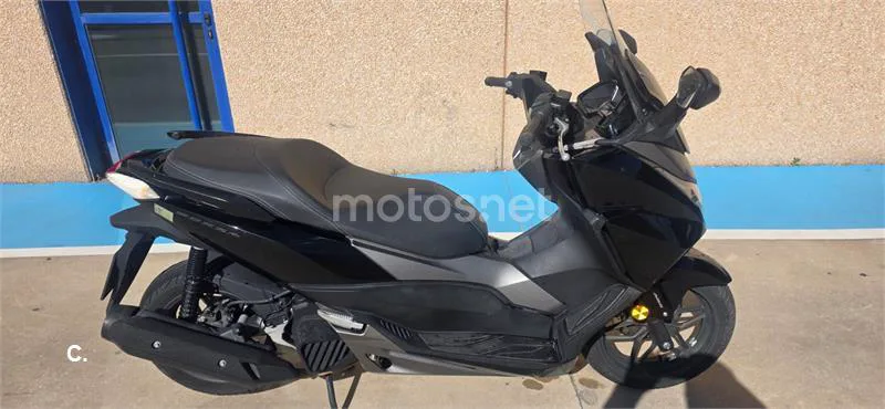 Honda Forza 125 – Vista 4